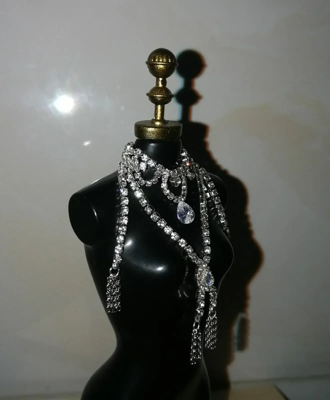 I2-5-1-1 1/6 Scale Imitation Queen Mary Rhinestone Necklace Model for 12\