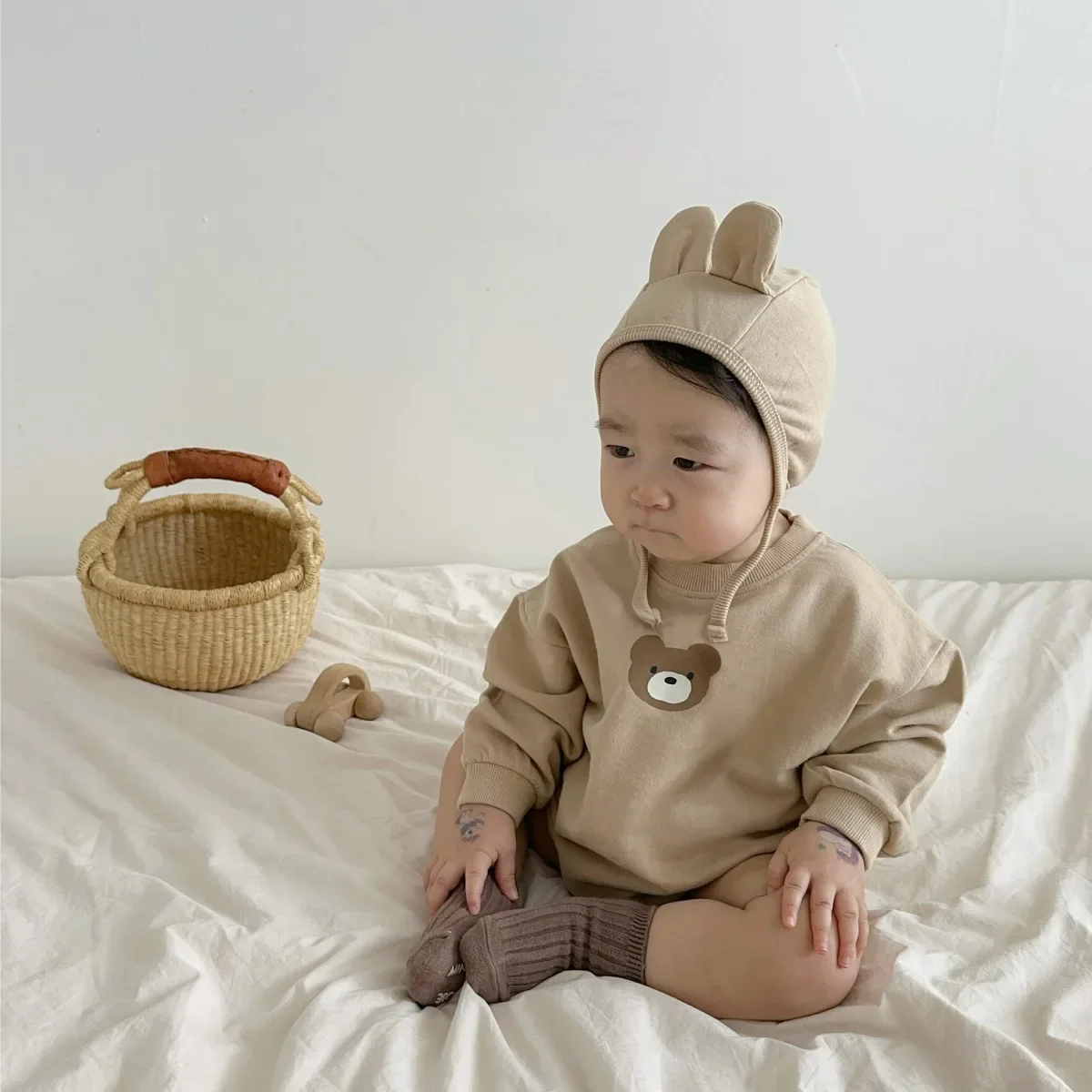 

2025 Spring New Baby Long Sleeve Bear Print Bodysuit + Hat Cotton Infant Boy Girl Casual Jumpsuit Newborn Toddler Clothes 0-24M