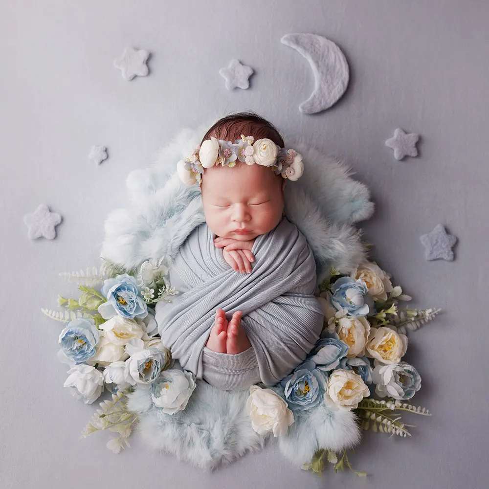 Puntelli per fotografia neonato da 0 a 1 mese Tema Monet Garden con cappello coordinato Avvolgimento per neonata e fascia floreale in feltro per il servizio