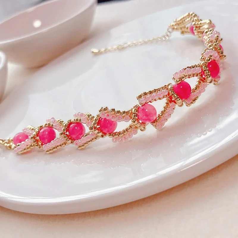 

ZGMXR Браслет из рисовых бусин Кристалл Геометрия Сердце Богемия Выдалбливают Ручное плетение Креатив Регулируемый женский браслет из бисера