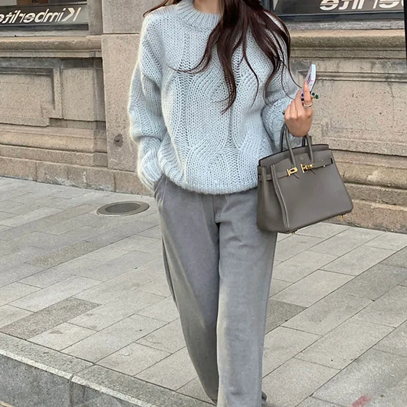 

Round Neck Big Fried Dough Twists Knitwear Autumn and Winter New Korean Version Solid Color Top Pullover Sweater Women's Fashion
