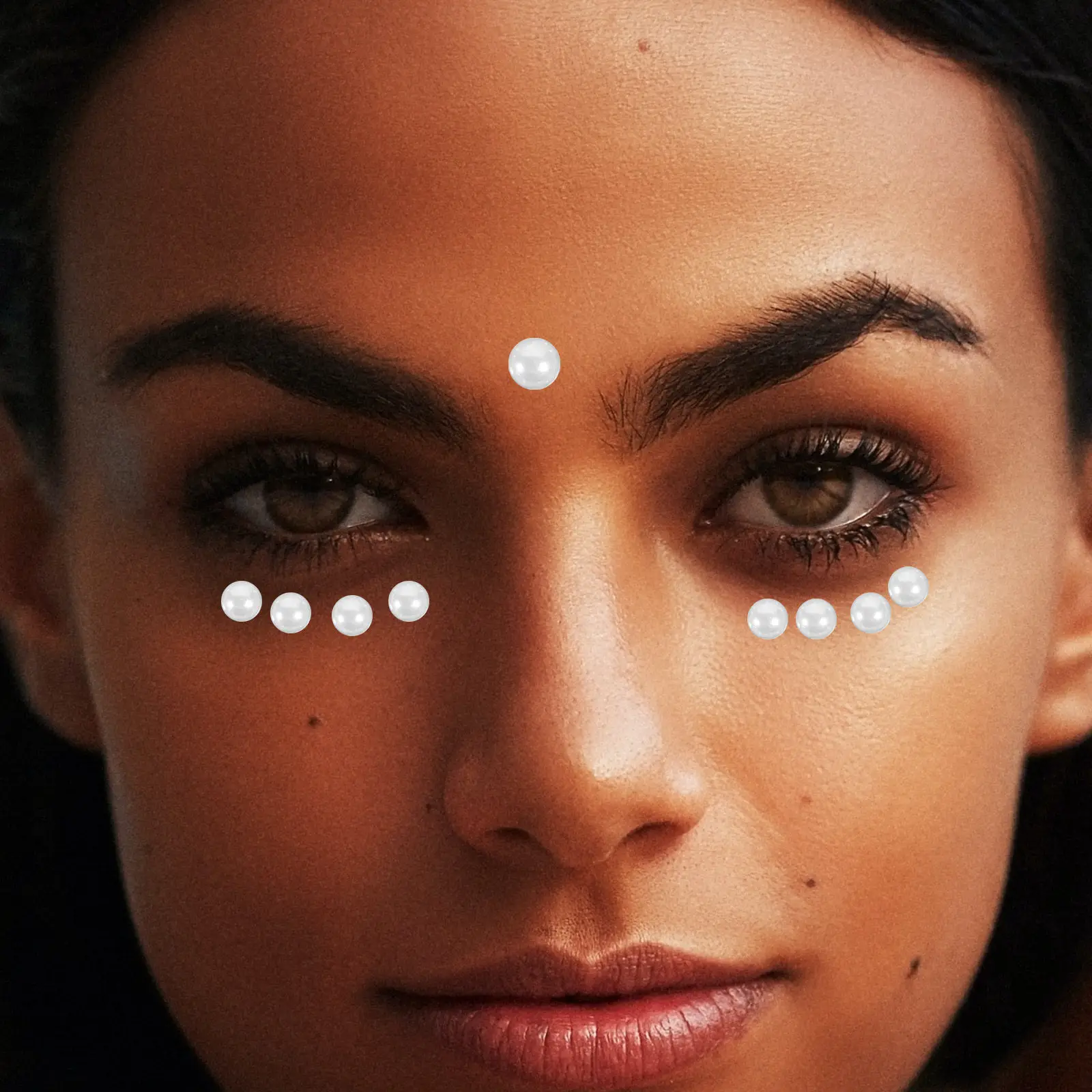 4 أوراق من ملصقات اللؤلؤ للوجه، أحجار الراين اللاصقة لتزيين المكياج والحواجب وفن الأظافر، إكسسوارات للهواتف، زينة براقة للحرف اليدوية