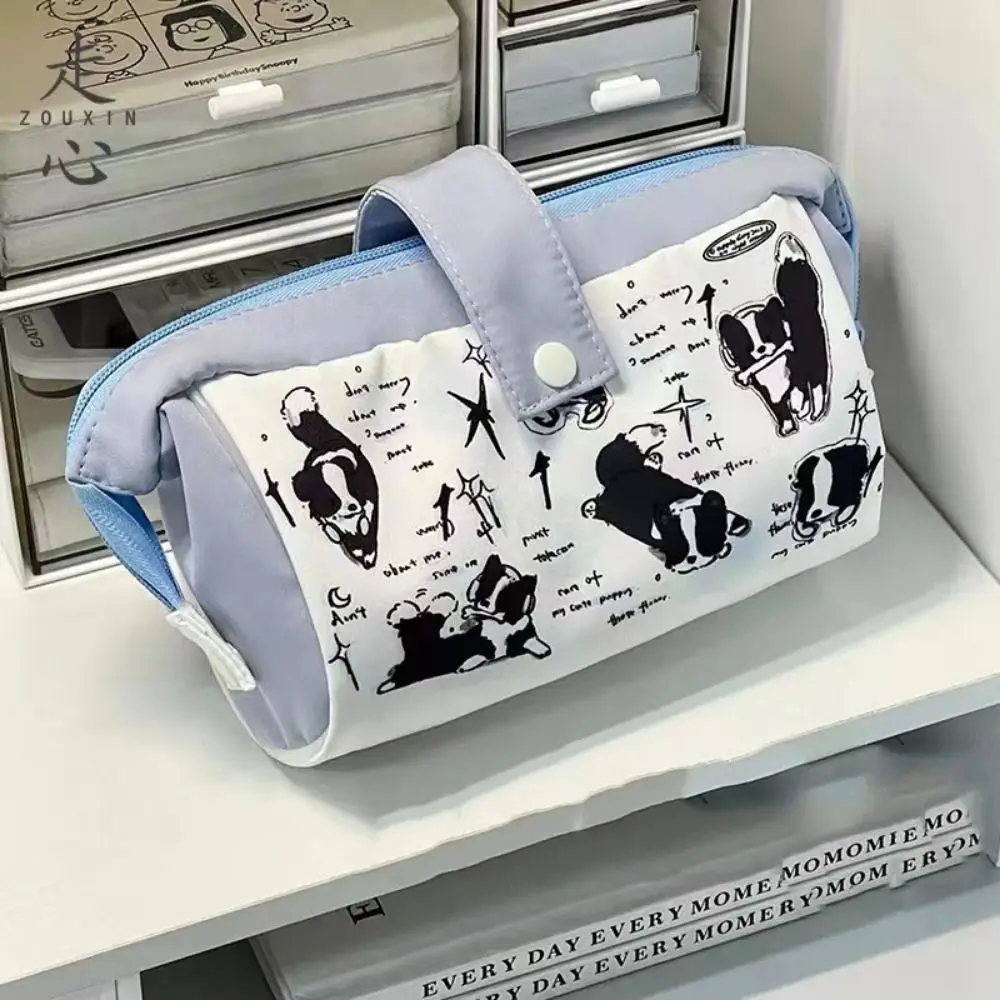 Cartoon Print Leuke Hond Pen Tas Grote Capaciteit Creatieve Briefpapier Opbergtas Rits Flip Cover Snaps Reizen Cosmetische Tas