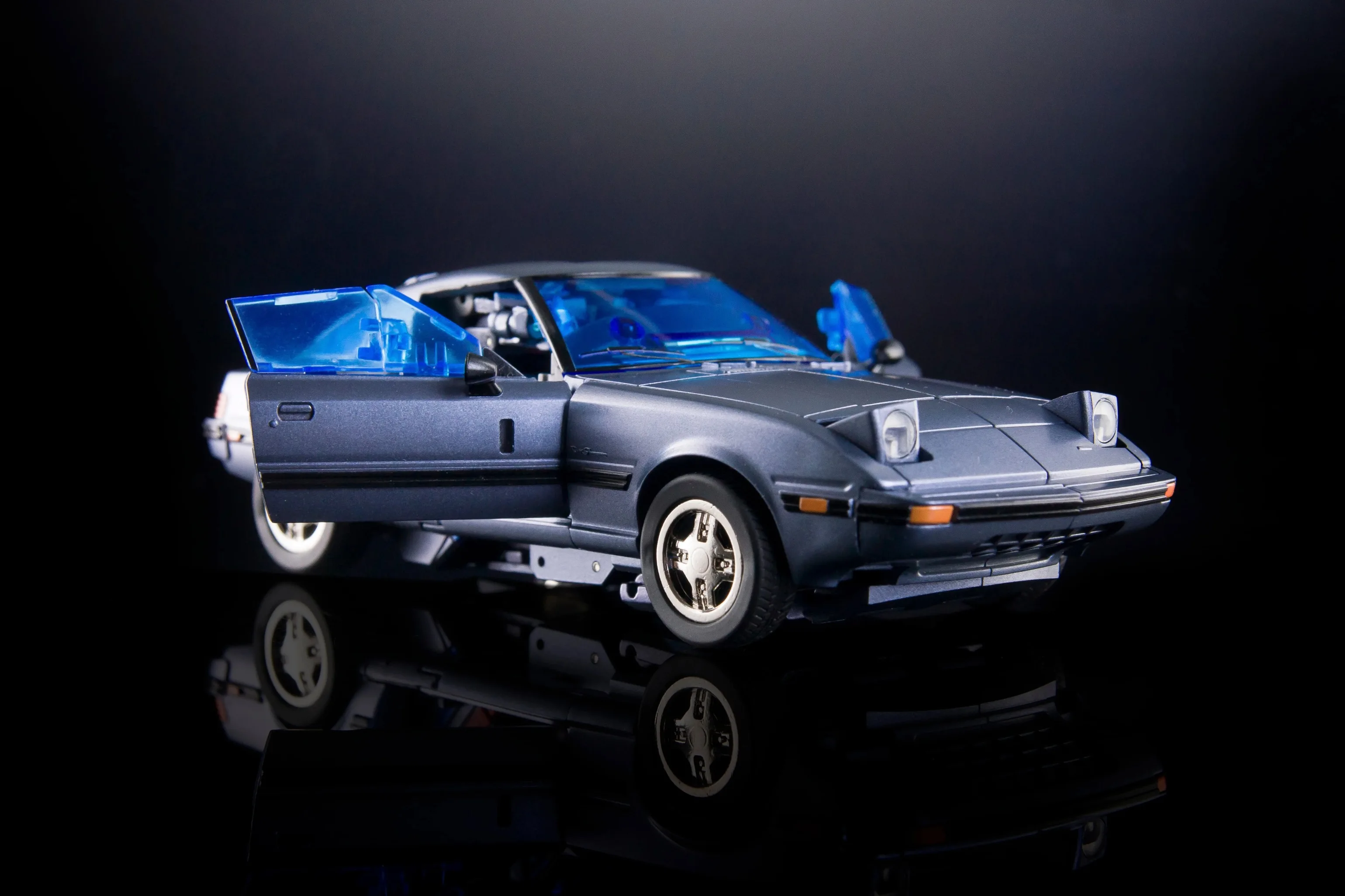 لعبة ترانسفورميشن إكس-ترانسبوتز MX-XXV MX25 MX-25 شخصية متحركة