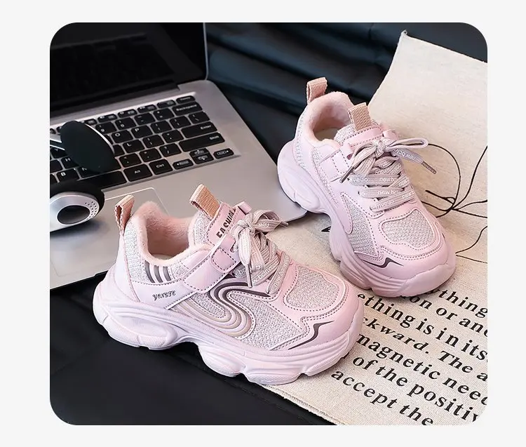 أحذية أطفال ربيعية جديدة لعام 2025 كاجوال شبكية للأولاد والبنات أحذية أطفال بسيطة ومتعددة الاستخدامات