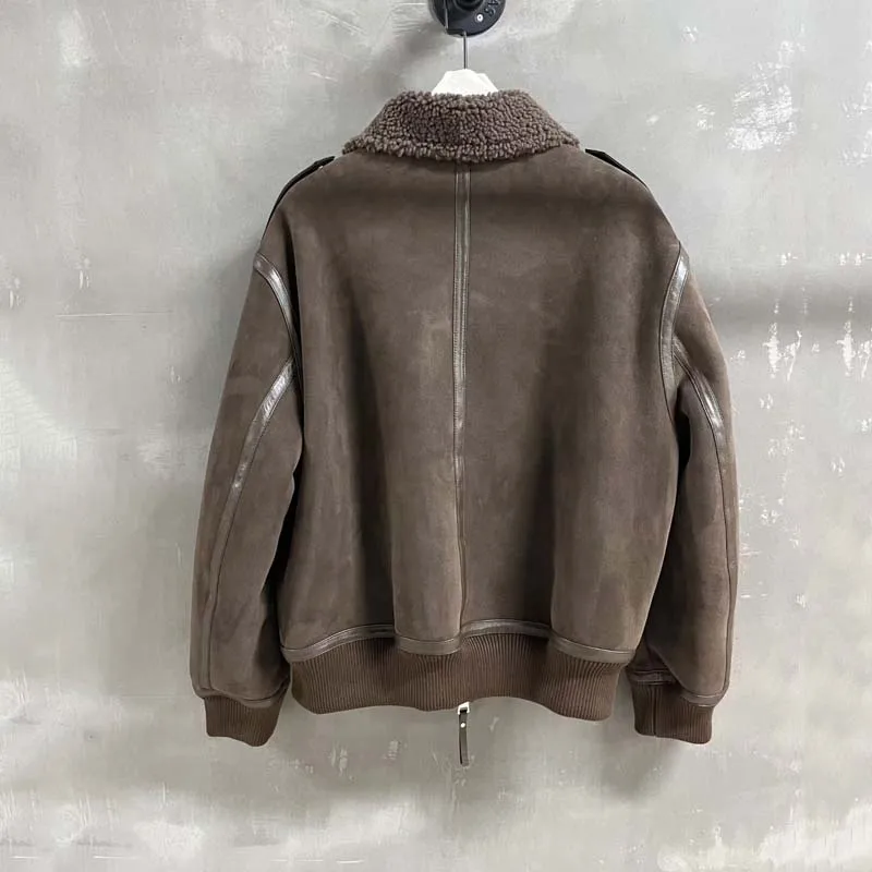 سترة من فراء الأغنام الطبيعي الحقيقي ملابس بياقة مقلوبة 2025 موضة جديدة سميكة ودافئة موضة جديدة قصيرة الطول