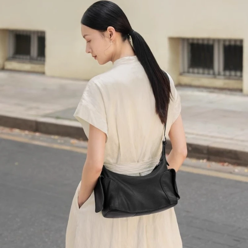 Qiuzhen Vegetable-Tanned Lambskin Crossbody Tote Bag Retro Single-Shoulder Crossbody Bag for Women Large Capacity Commuter Bag