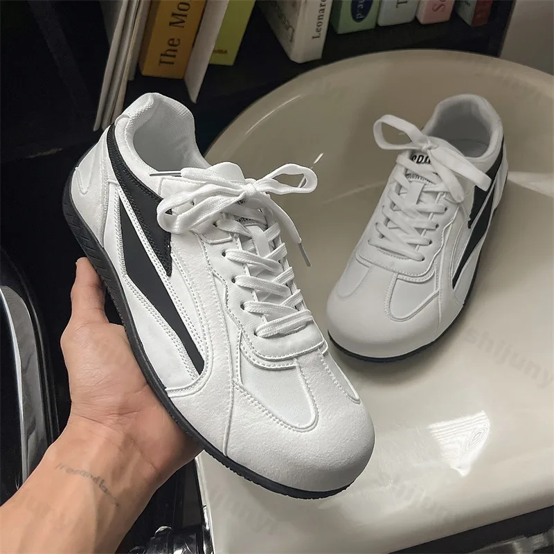 

Men's Sneakers 2026 Spring New Low Cut Flat Casual Sports Shoes Man Fashion Outdoor Running Shoes Vulcanized Zapatillas Hombre