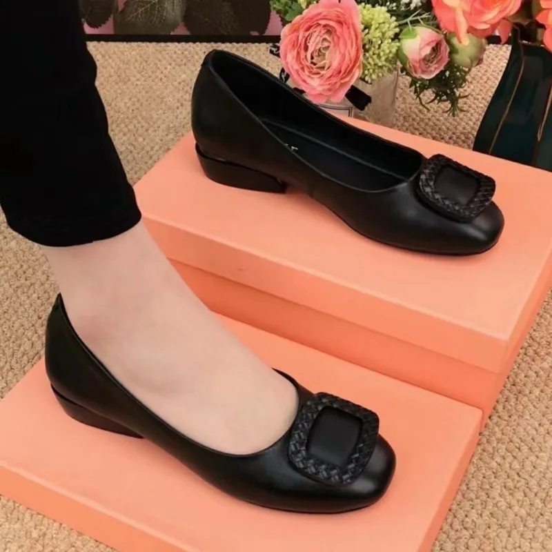 High Quality Women's Leather Shoes Style Low Heel Shallow Mouth Versatile Comfortable Casual Shoes One-step Fashion Women's Shoe