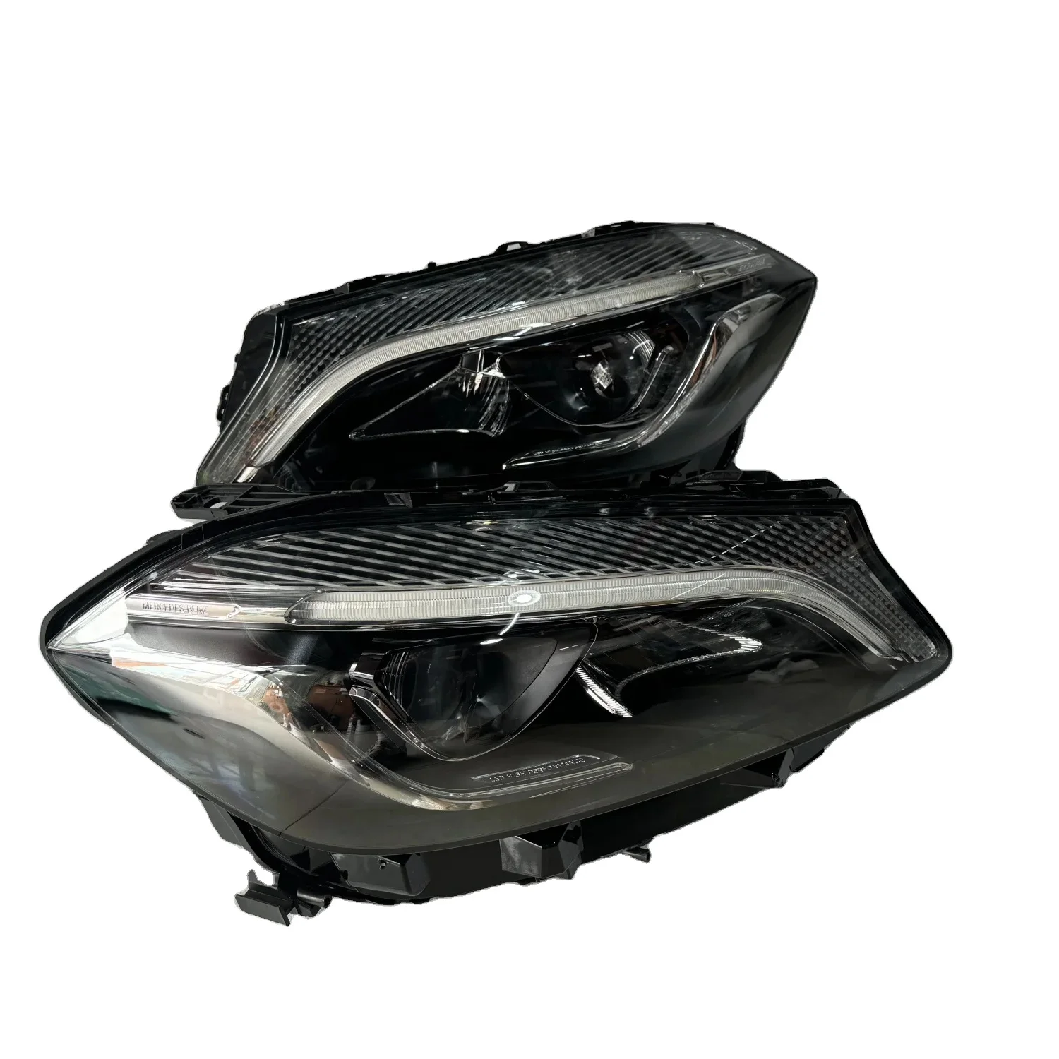 

High Quality Headlights Suitable For Mercedes Benz A-Class W176 LED Headlights 2016-2018 Automotive Lighting LED Headlights