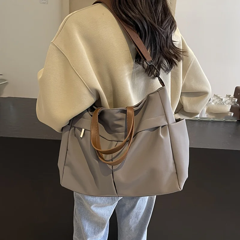 حقيبة كتف نسائية أنيقة من النايلون تتميز بجيوبين وحقيبة يد ذات سعة كبيرة للتنقل