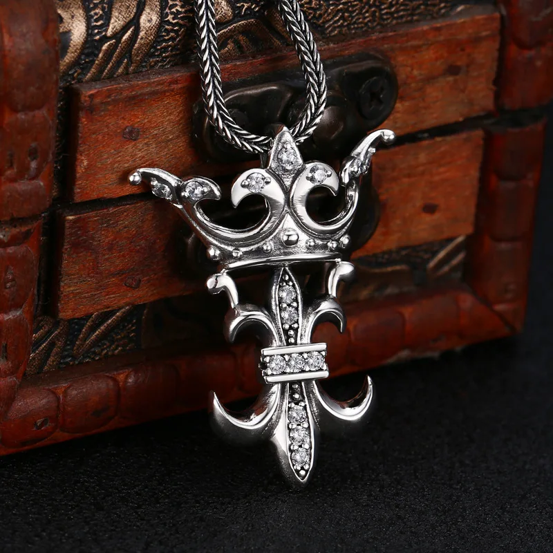 S925 pure silver necklace pendant, men's and women's boat anchor pendant, crown, Thai silver retro vintage vintage vintage perso