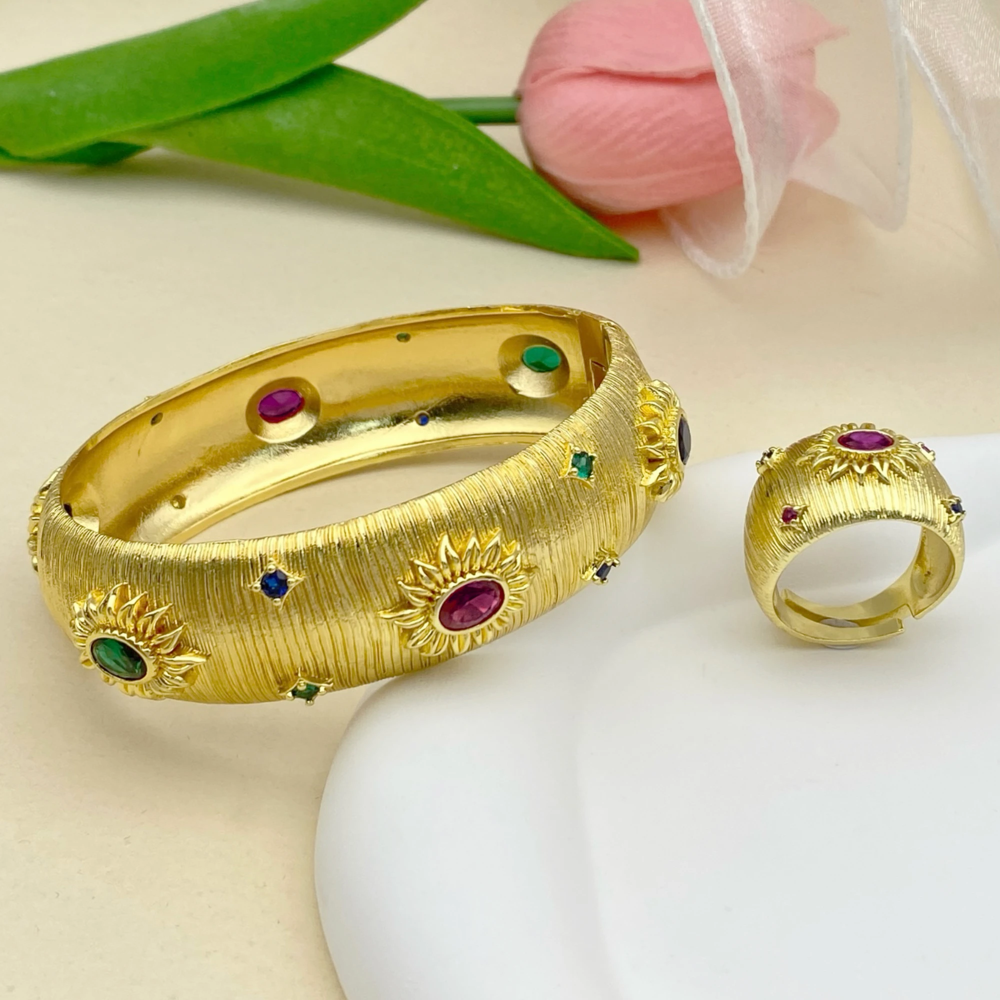 

Красочный браслет с цирконом, ювелирные изделия с радужным покрытием, модный индивидуальный дизайн для повседневного ношения, идеальный подарок подруге на День святого Валентина