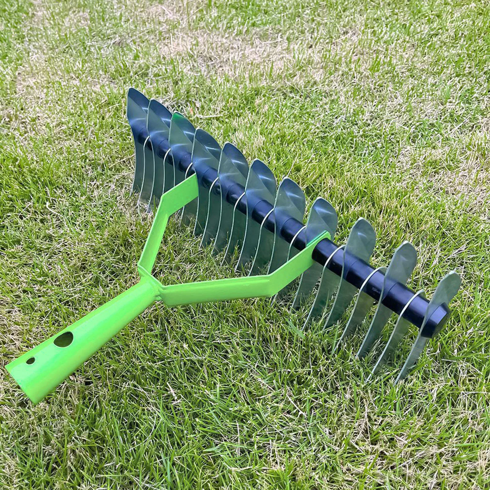 Teeth Lawn Rake for Leaves Garden Supplies Stainless Steel Lawn Rake Thatch Rake Stainless Steel Curved Tip