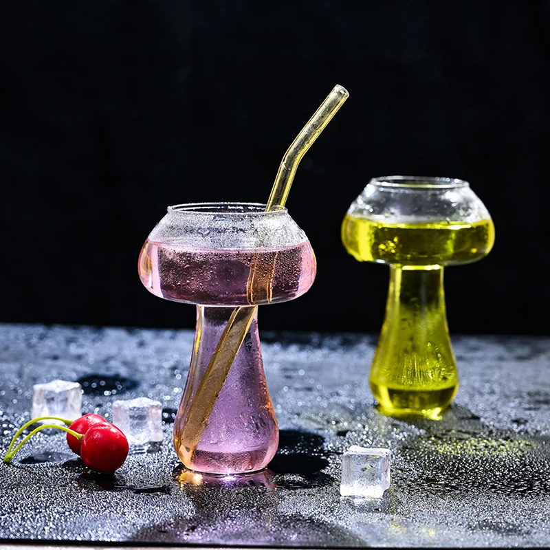 250ml Creative Mushroom Shape Coffee Glasses Clear Drinks Cups Wine Glasses for Party Novelty Drinking Glassware KTV Bar Club