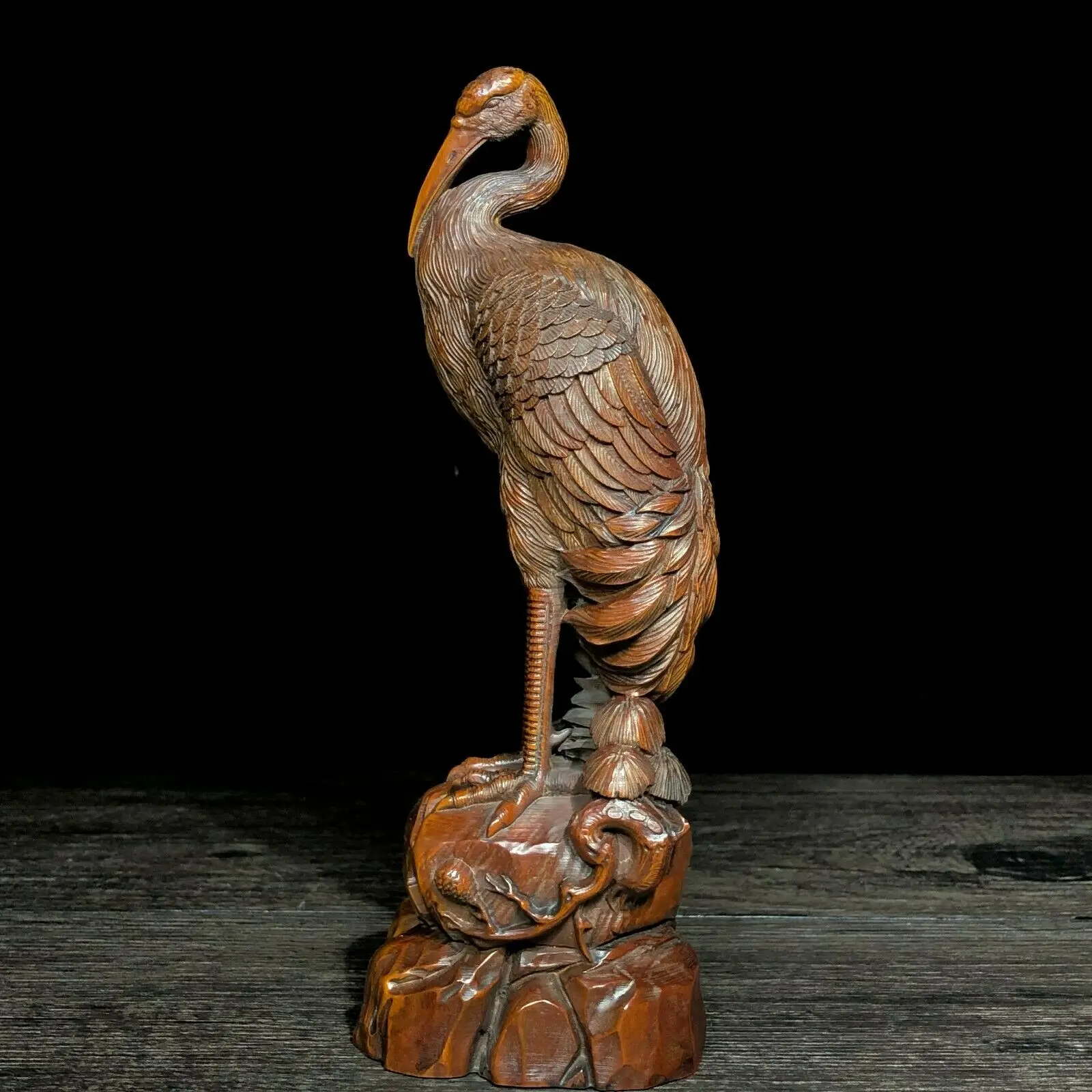 

Collectible Japanese Netsuke Old Vintage Boxwood Carved Red-Crowned Crane Statue