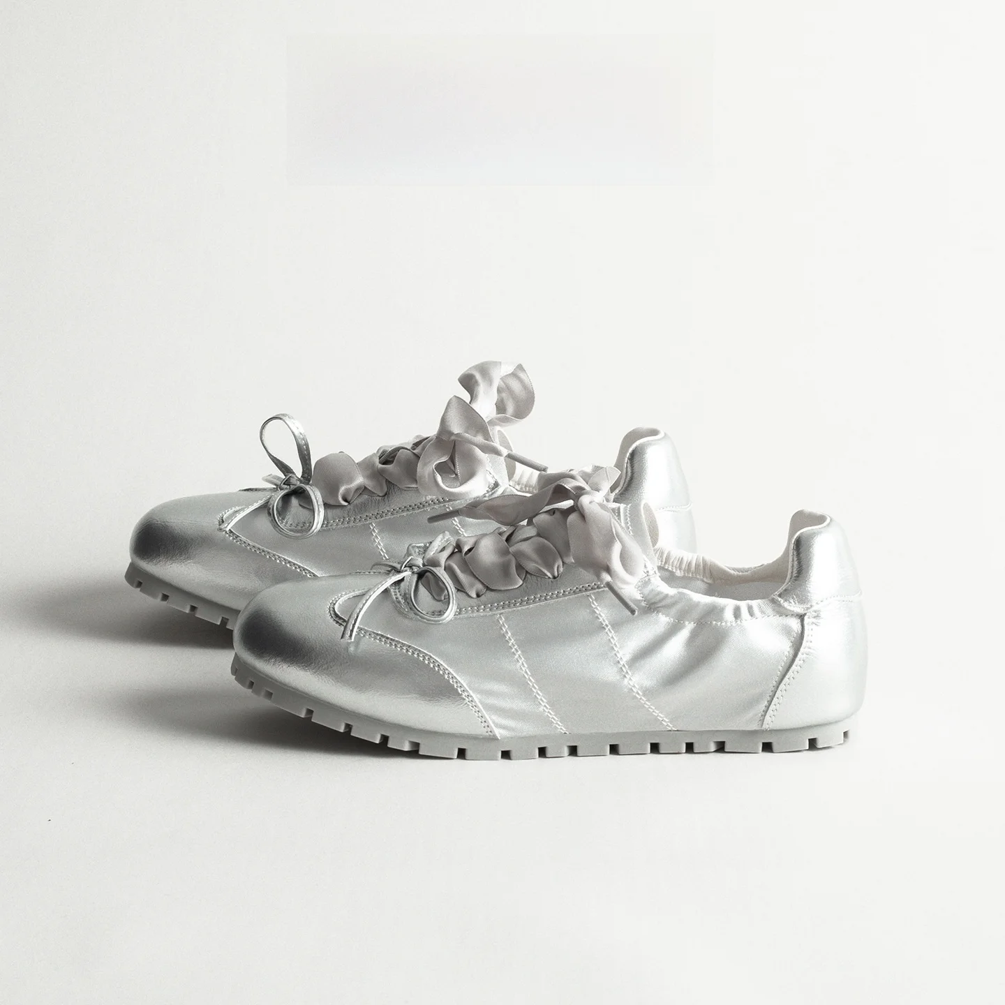 silver-leather-ballet-deux-oes-women's-spring-silk-satin-breathable-flat-bot-versatile-casual-sports-white-oes