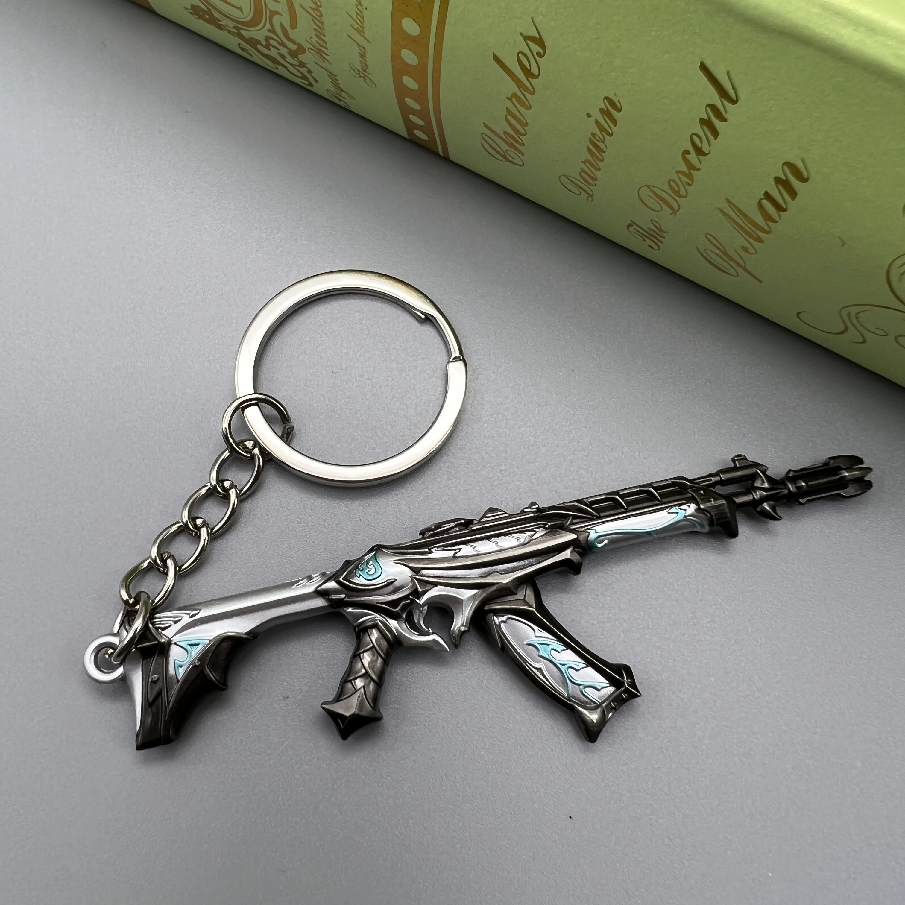 

9cm Valorant Ruffian AKM Metal Gun Game Peripherals 1/12 Doll Equipment Weapon Miniatures Keychain Toys for Male Boys Zinc Alloy