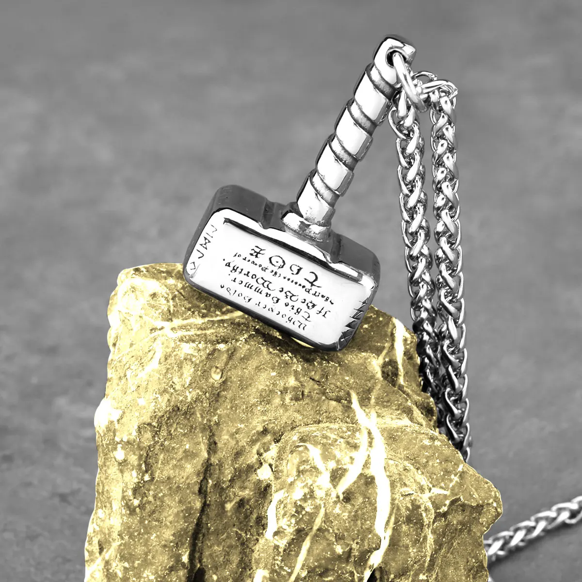 الفولاذ المقاوم للصدأ الشمال فايكنغ ثور المطرقة قلادة الرجال فالكنوت رون تميمة موضة خمر قلادة قلادة حلية مجوهرات