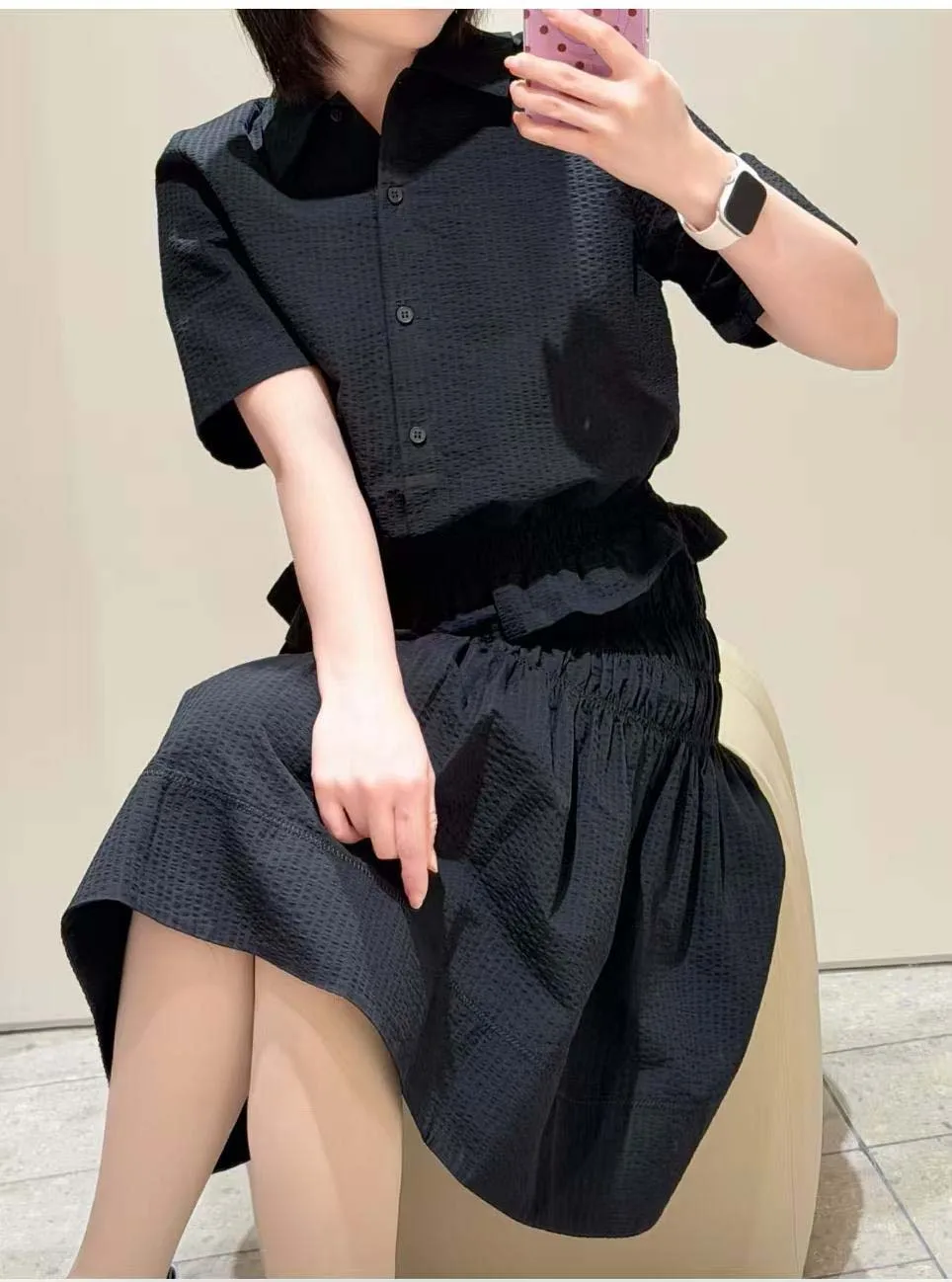 

Minimalist Cosniu Women's Casual Style Collared Waist-Cinched Short Sleeve Black Shirt Spring 2026 New Arrival A-Line Skirt