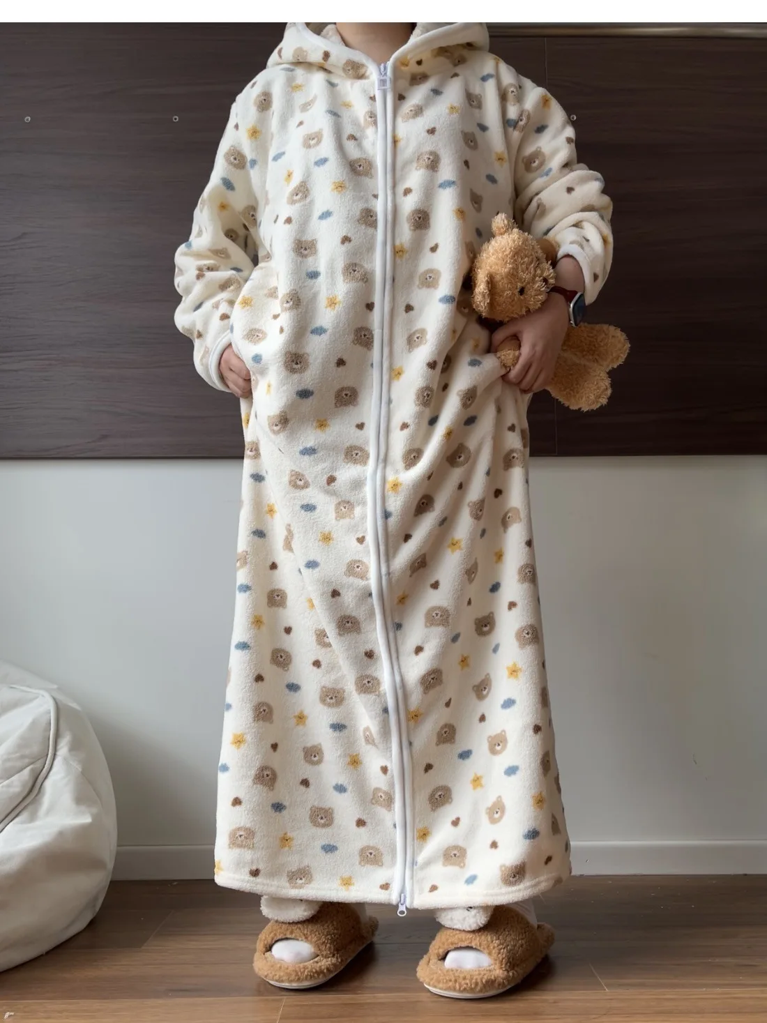 Women's Winter Fleece Bathrobe Zipper Long Sleeve Ladies Cartoon Print Robes Hooded Sleepwear Warm Flannel Homewear for Female