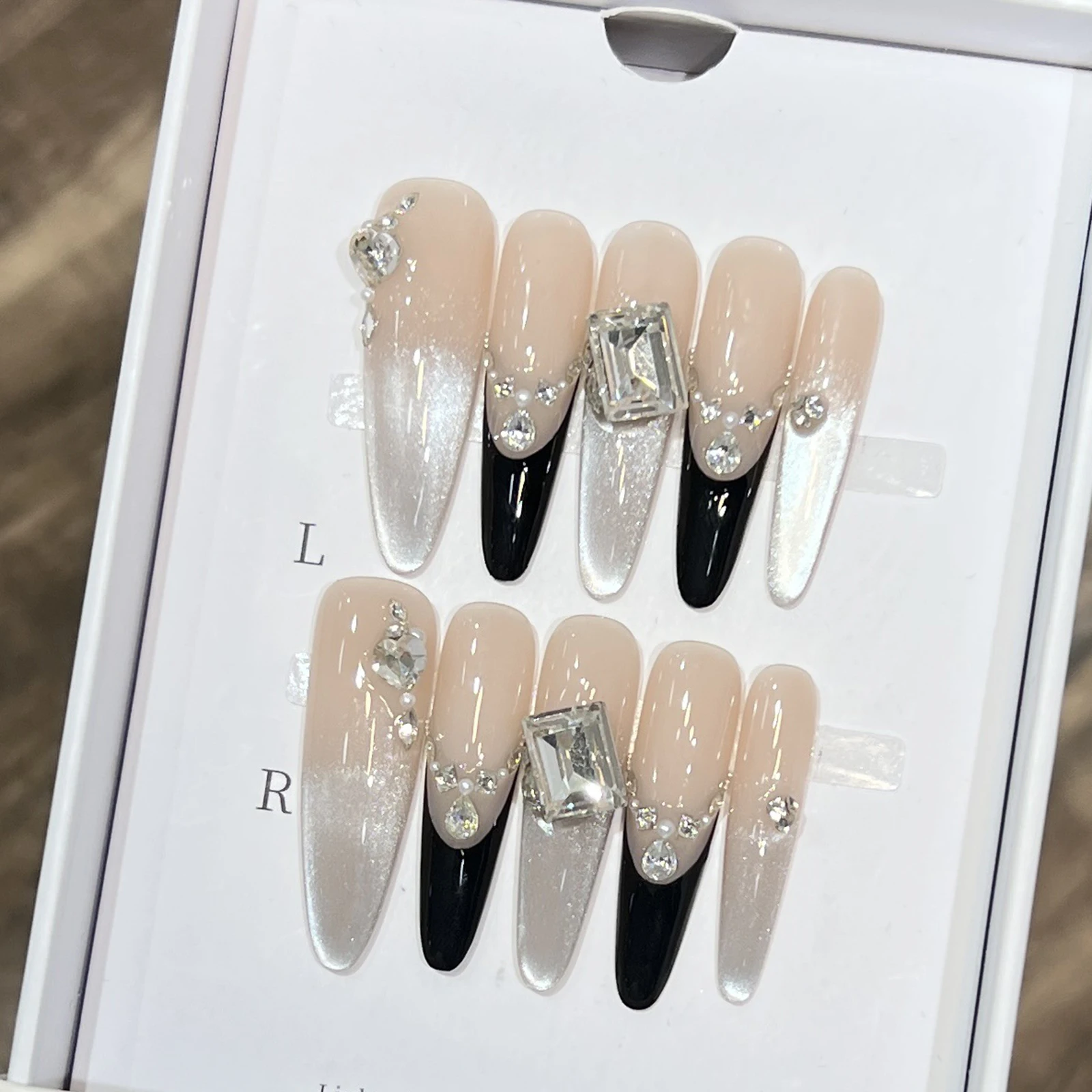10pcs French Cat Eye Nails Magic Girl Bow Checkered Design Handmade False Nails with Glitter Pink Matte Finish for Party