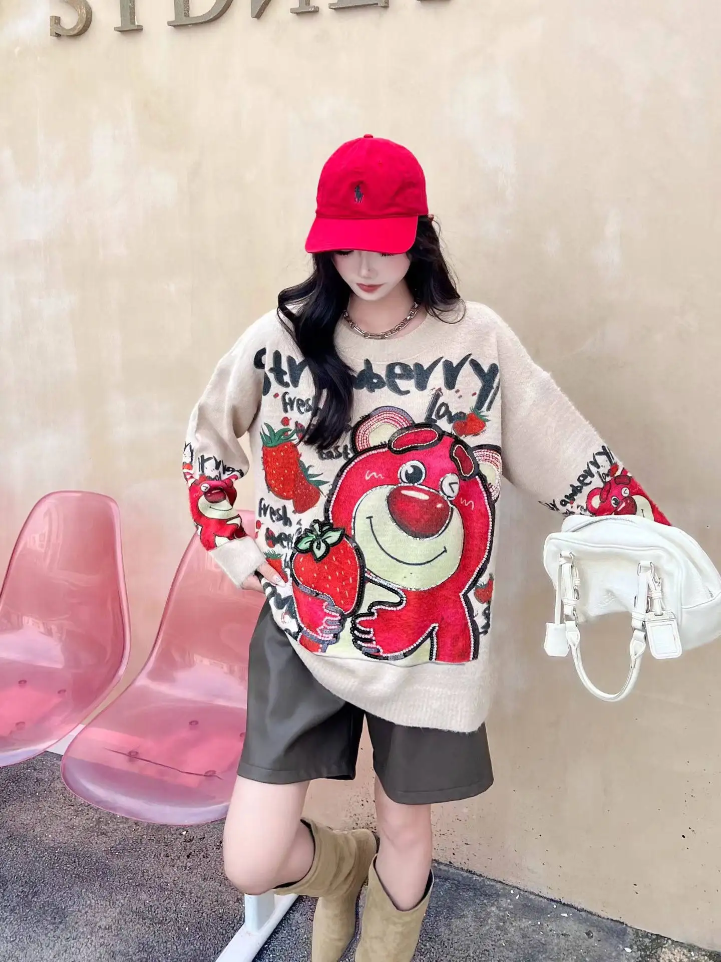 الدب الكرتون طباعة الثقيلة حجر الراين طويلة الأكمام طاقم الرقبة سترة للنساء الخريف بلوفر شتوي فضفاض تريكو سترة #3