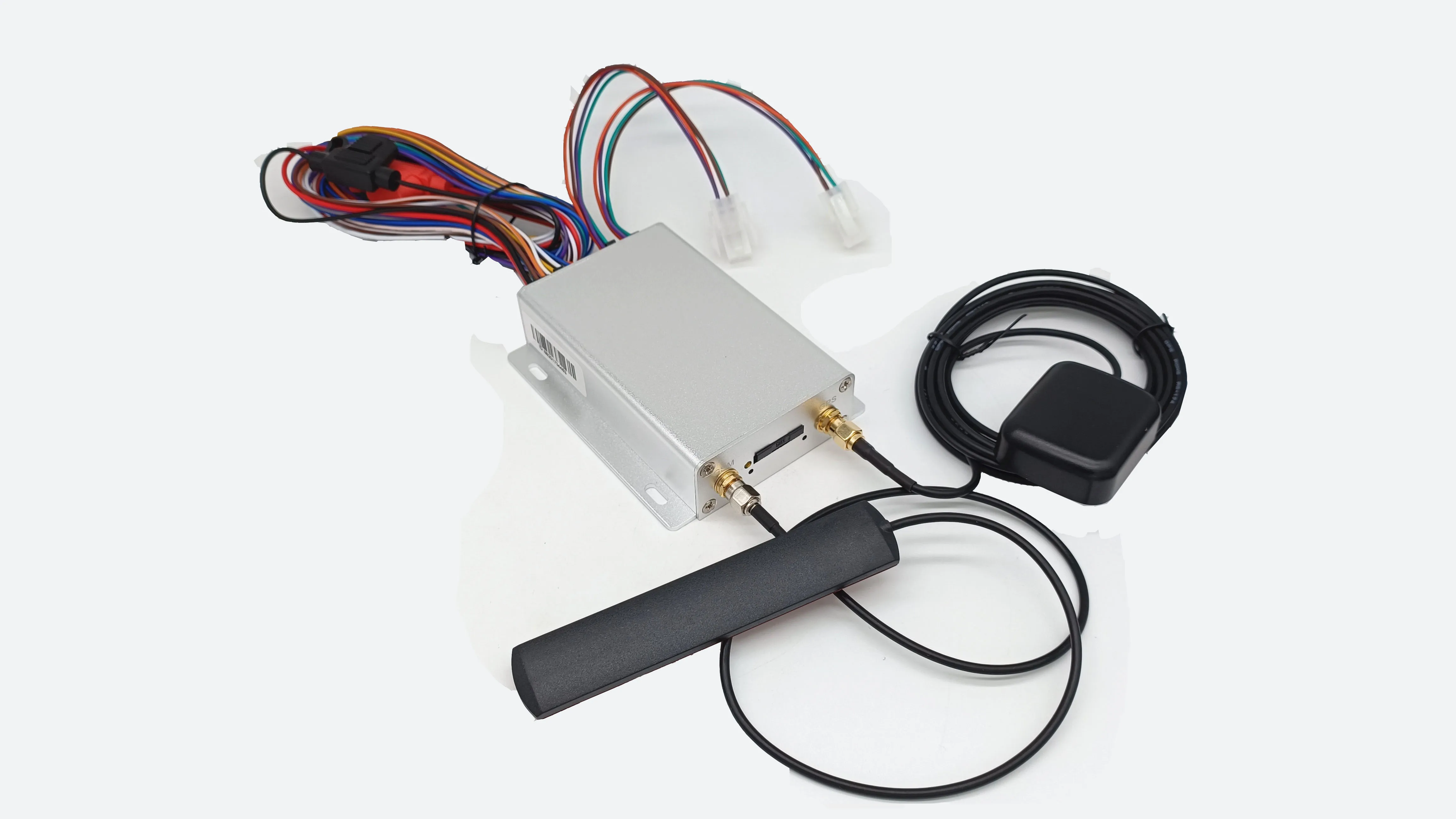 4G  Industrial Grade GPS tracker CA-V7 Support 3-way Temperature Monitoring and  2-way Changrun Protocol 232 Digital Fuel Rod