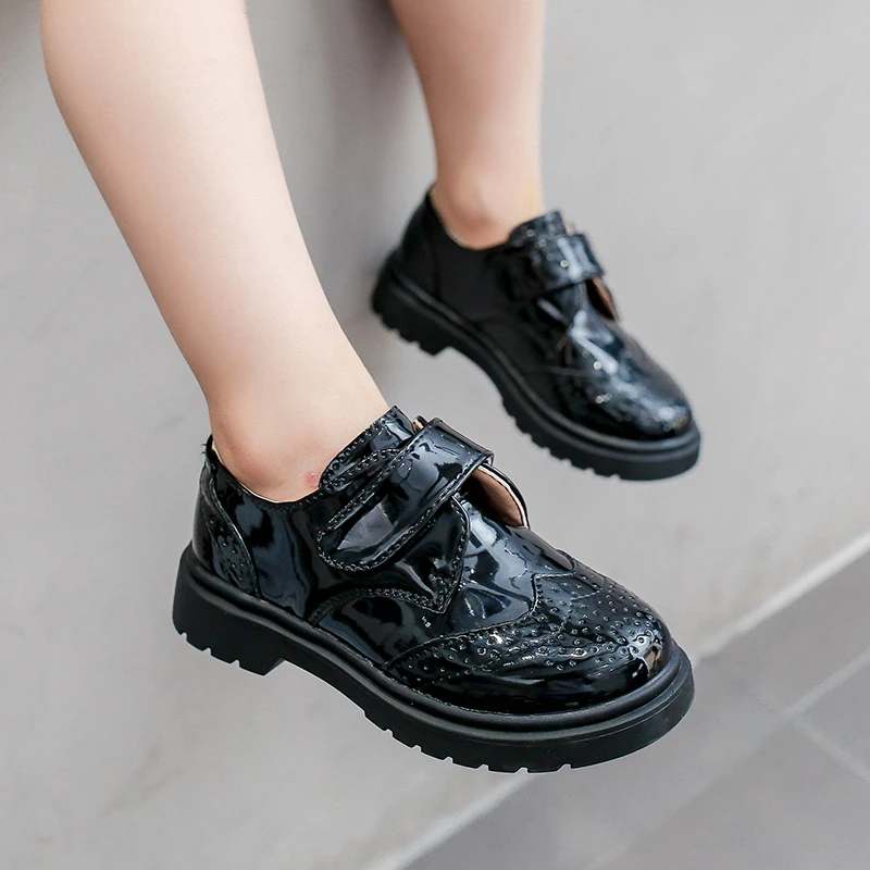 

Children Leather Shoes Black Glossy Non-slip UK Uniform School Shoes Hook & Loop Kids Boys Casual Loafers Round-toe for Party