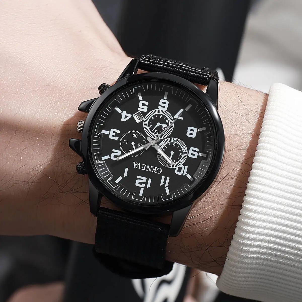 1/4 個ファッションメンズ腕時計高級ミリタリースポーツカレンダークォーツ腕時計メンズカジュアルナイロン腕時計リロイ Hombre (箱なし)