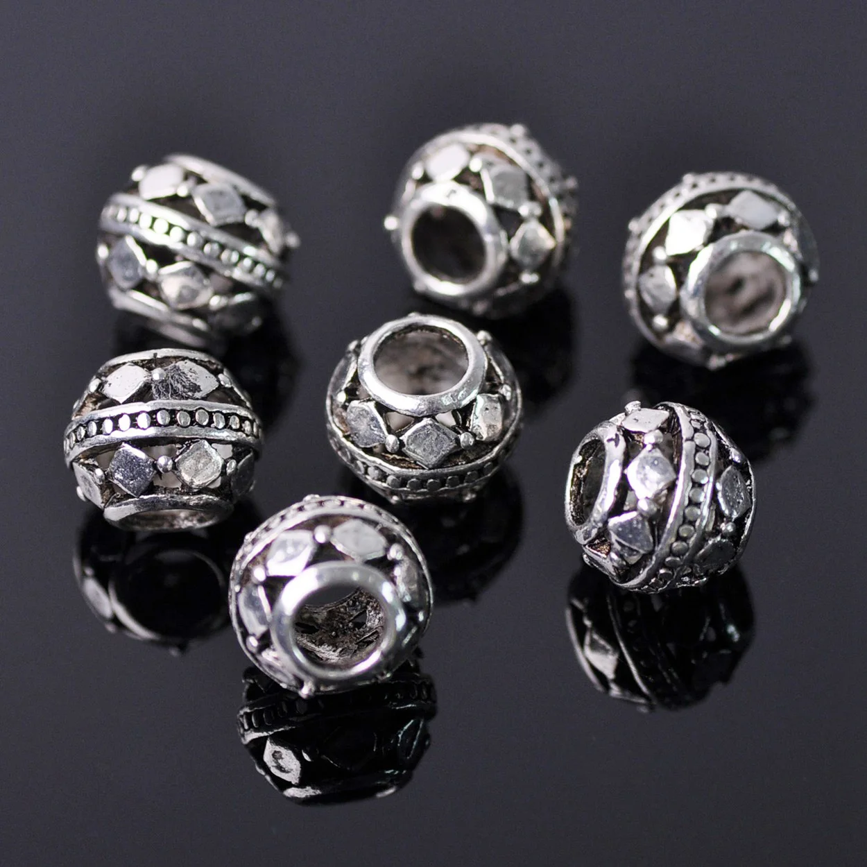 10pcs 10mm~12mm Round Hollow Charms Tibetan Silver Color Loose Big Hole Beads For Jewelry Making DIY European Charm Bracelet