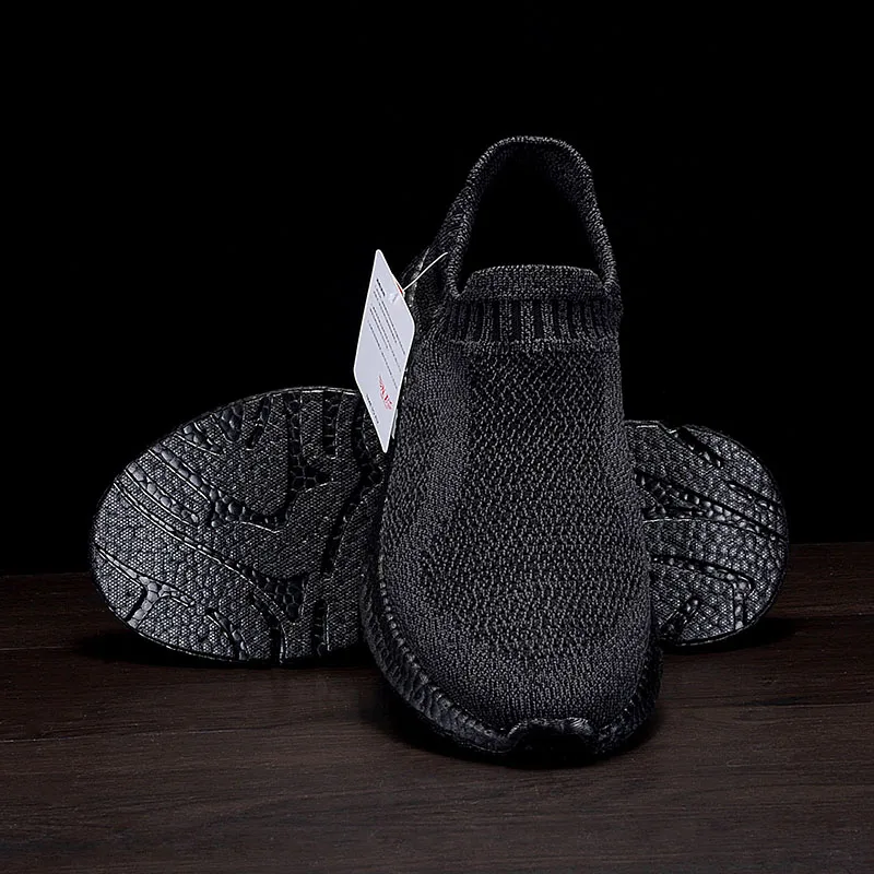 

2025 New Anti-Slippery Running Sports Shoes Couples Sports and Leisure Jogging Shoes Outdoor Walking Shoes