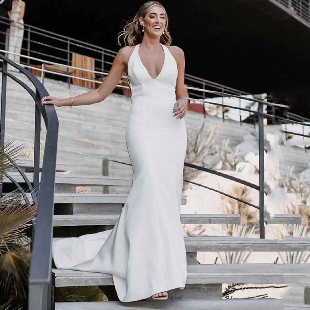 

Beach Spaghetti Straps Deep V Neck Mermaid Wedding Dress Simple Backless Crepe Bridal Dresses Court Train Sexy Bride Gown