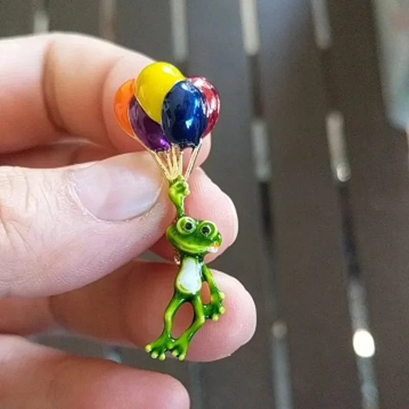Funny Balloon Frog Brooches Animal Colorful Balloons Brooch Pins Men Woman Kids Party Jewelry Accessories Gifts