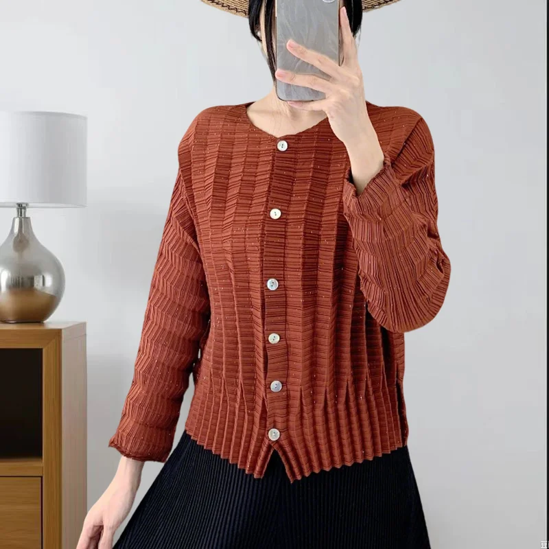 

Miyake Full Star Плиссированная простая рубашка женская 2025 Весна и осень Новая тонкая короткая куртка с тонким вырезом, уменьшение возраста, свободная рубашка