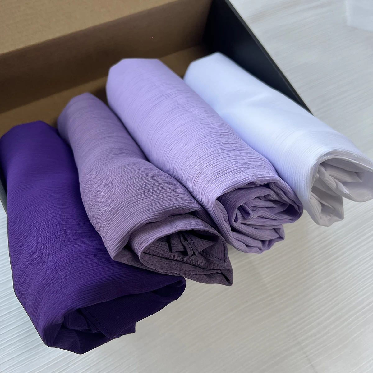 4pcs/box Custom Gift Box Premium Crinkle Chiffon Hijab Plain Crepe Scarf Malaysian Shawl Headscarf Women Accessories