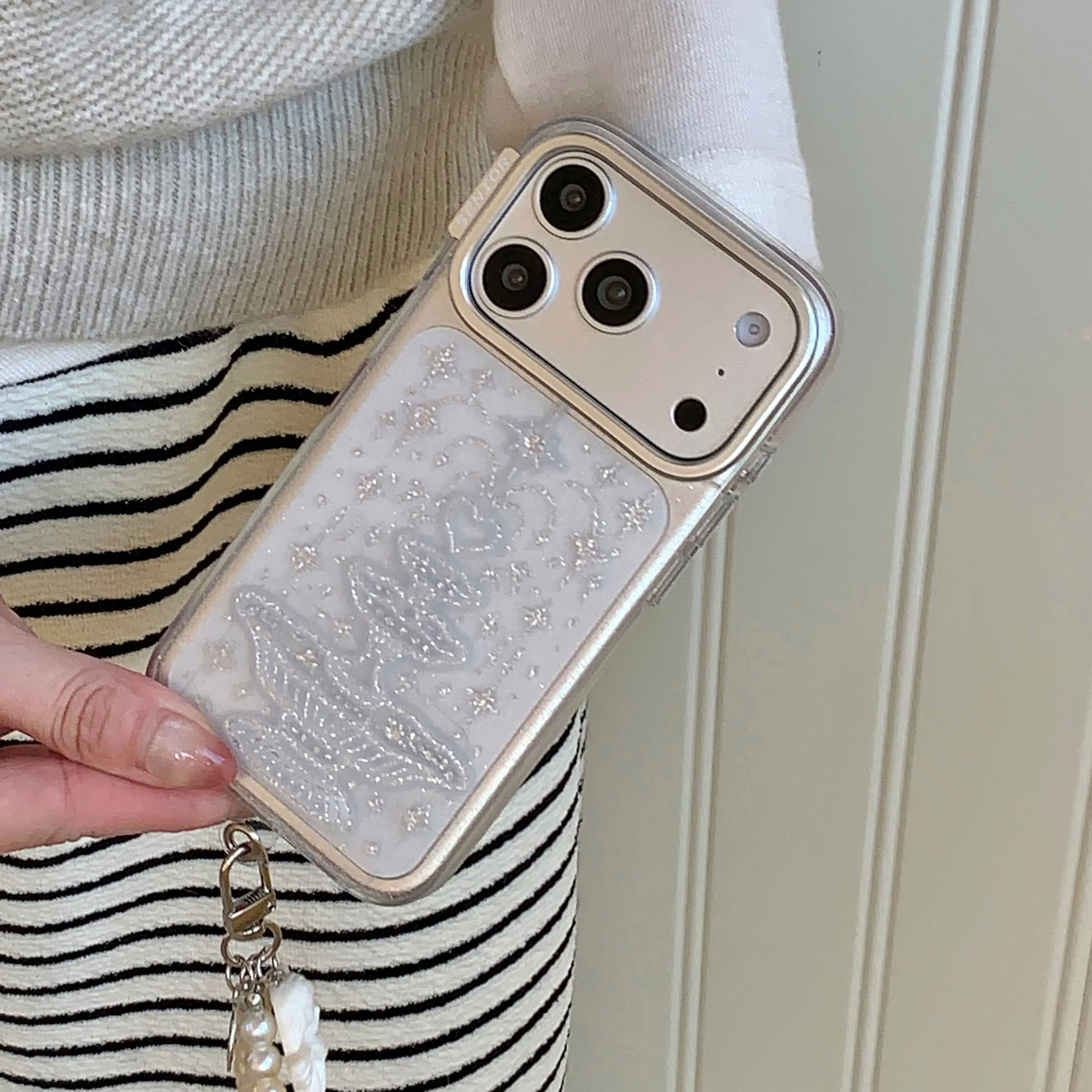 Für iPhone 17 18 Pro Max 16 15 14 Transparente Glitzer-Herz-Brunnen-Handyhülle mit Lanyard, Anti-Gelb, Stoßfeste Schutzhülle – Detail 6