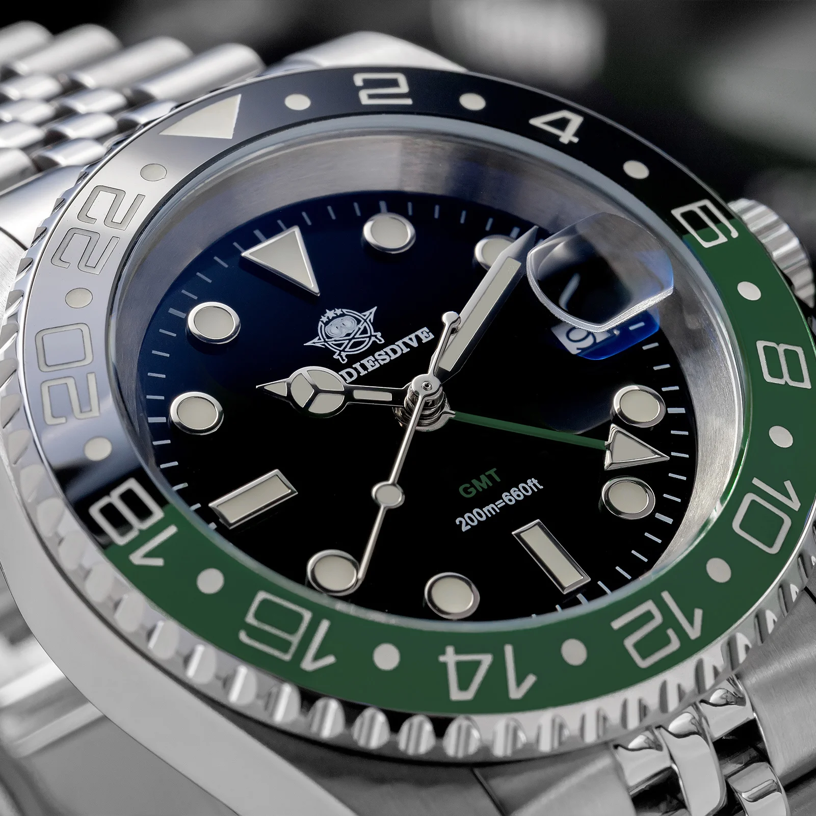 ADDIESDIVE Watches AD2050 Hot Sale Dual Time Zone Quartz Watch New Luxury Ceramic Bezel BWG9 Luminous 200m Waterproof GMT Watch