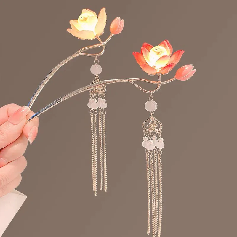 

High-end niche luminous lotus lamp hair clips, women's tassel hair accessories and hair clips, ancient-style headwear