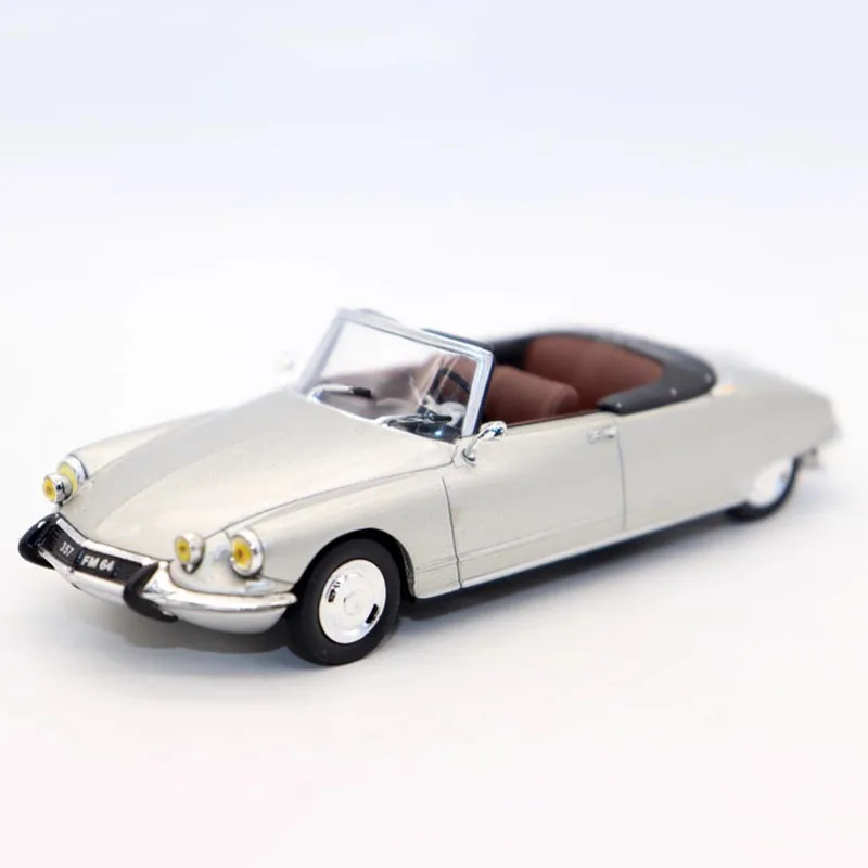 

Diecast 1/43 Scale 1965 Citroen Ds 19 Convertible Classic Car Alloy Simulation Car Model Collection Display Toy Gifts Souvenir