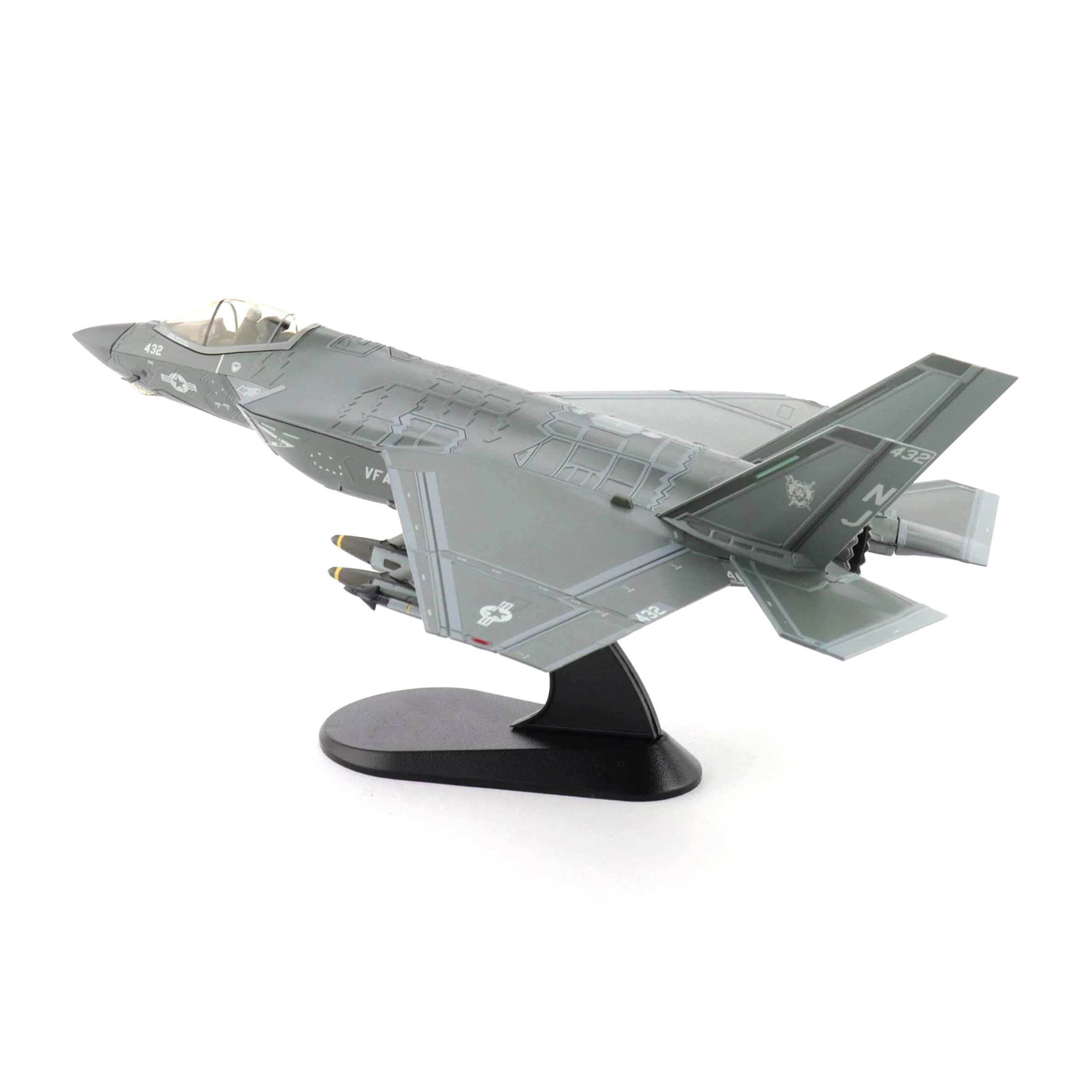 

HA6213 1/72 F-35C F35 stealth fighter model VFA-125 NJ432 2022 static finished model
