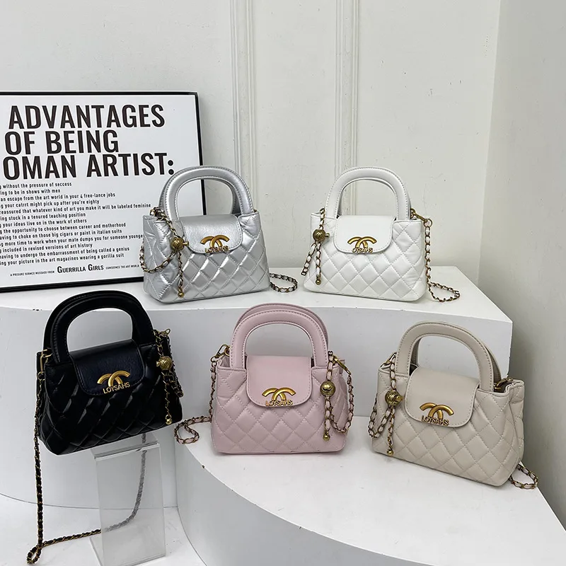 

Textured Rhombus Chain Bag Women's 2025 New Spring Fashion Shoulder Bag Commuter Casual Messenger Bag Bag Bag