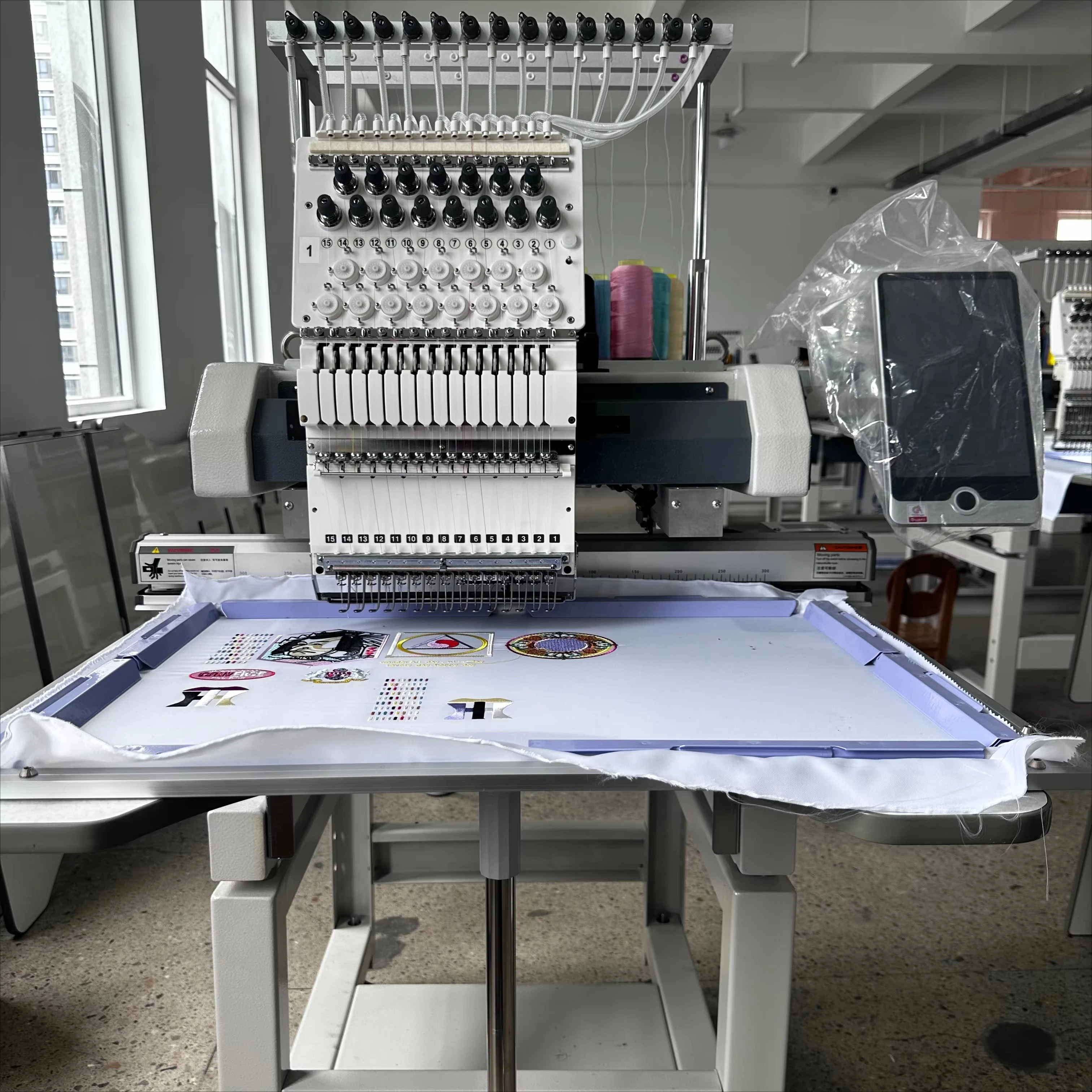 High-Speed Commercial Embroidery Sewing Machine 1-Head Computerized Flat Embroidery Machine Easy Operation