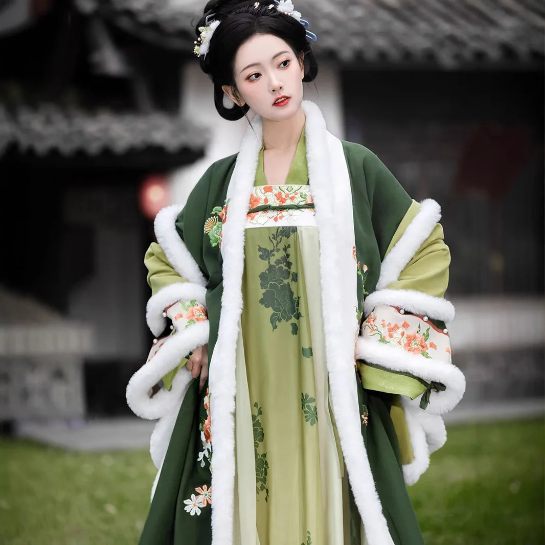

228Original Hanfu women's Tang style winter dress with thick velvet and chest length,long coat with hidden wind,cloak,winter set