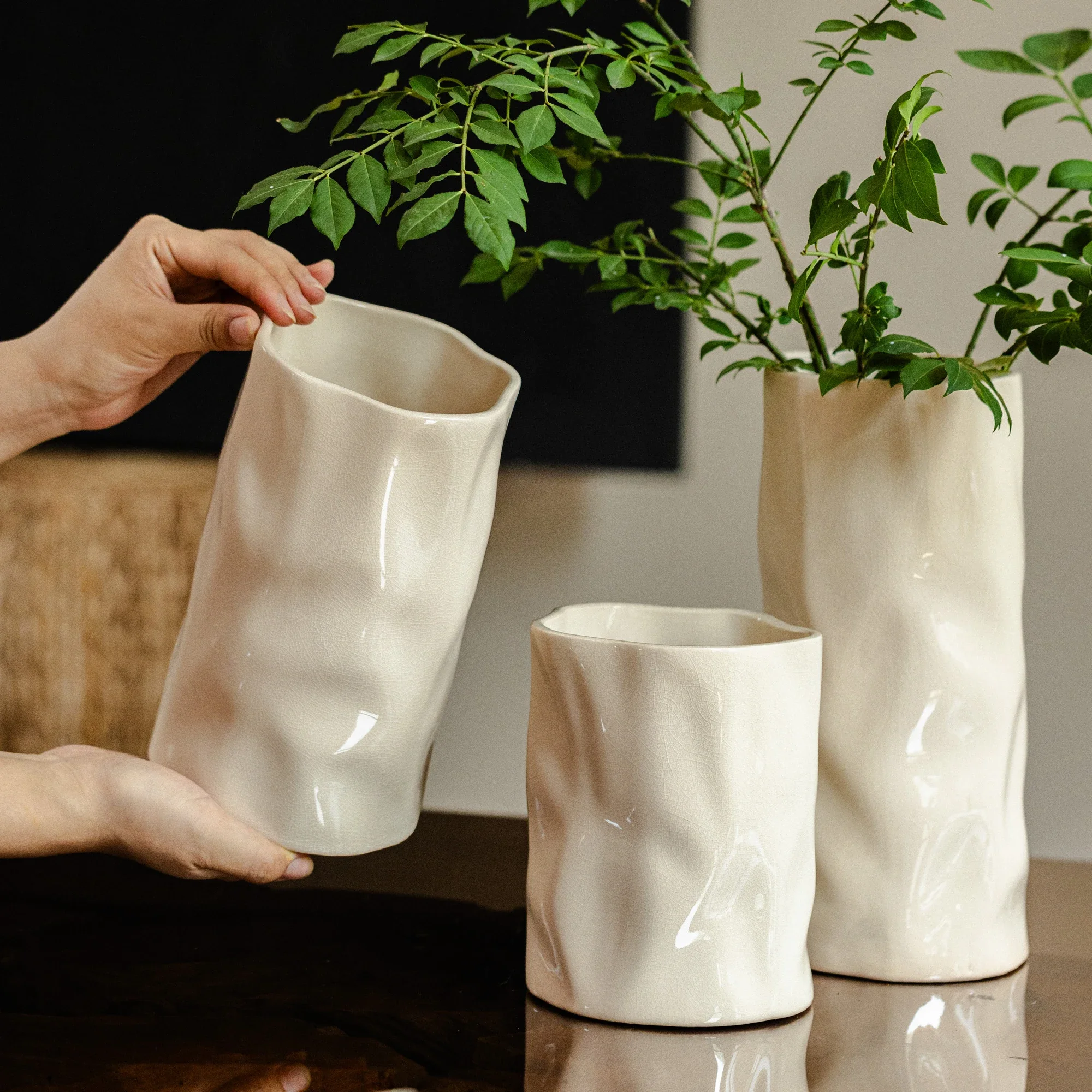 Cream Wind Ceramic Vase Ornaments Living Room Flower Arrangement Dried Flowers Large Diameter Luxury High Sense Irregular Vase