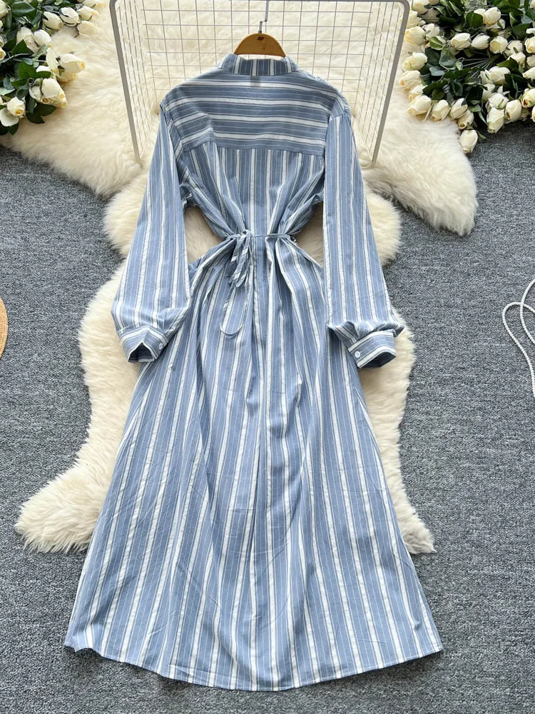 Sukienka damska w stylu francuskim w paski, nowa kolekcja 2025, sznurowana koszula z długim rękawem, sukienka midi, jesienna sukienka zapinana na jeden guzik, dopasowana.