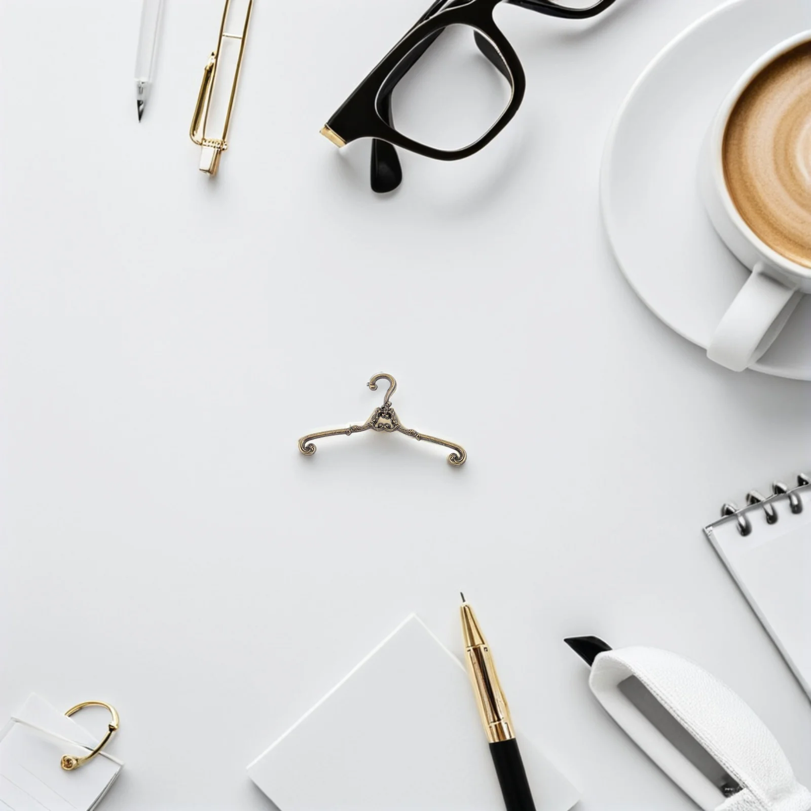 30개 미니어처 옷걸이 합금 인형집 옷 보관 전시 액세서리 미니 옷걸이 옷걸이대