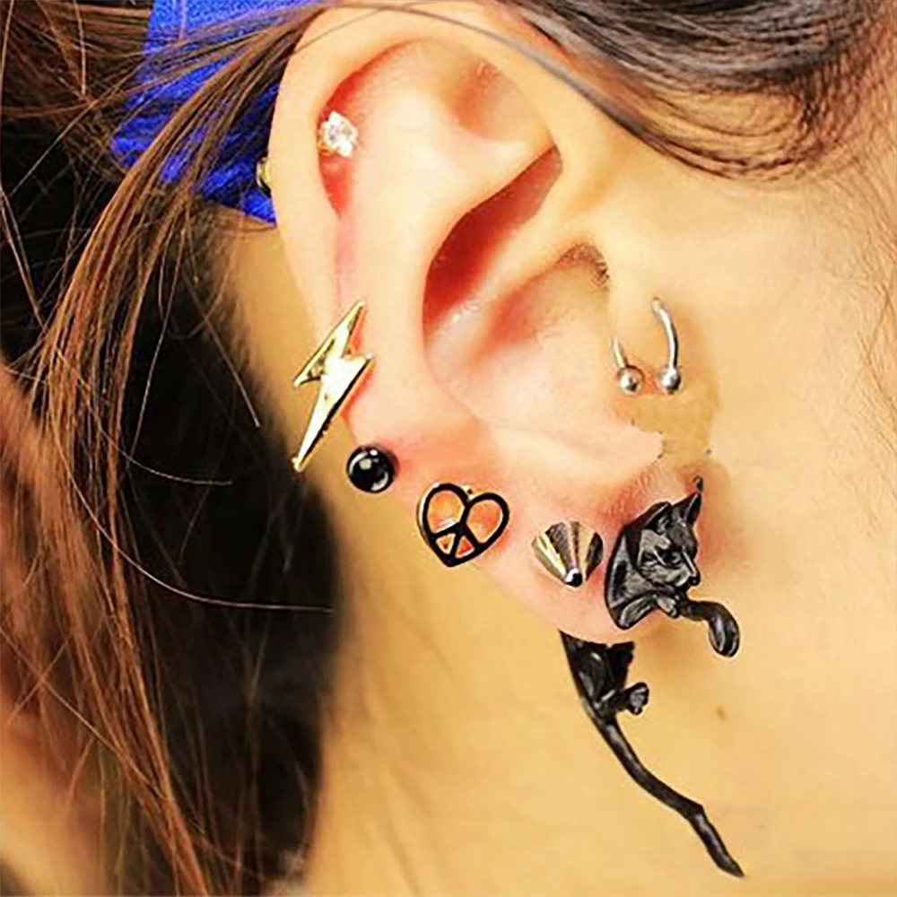 Cool Alien Earrings Black Enamel Stud Earrings For Women Animal Piercing Ear 3D Fox Earrings Jewelry Gifts