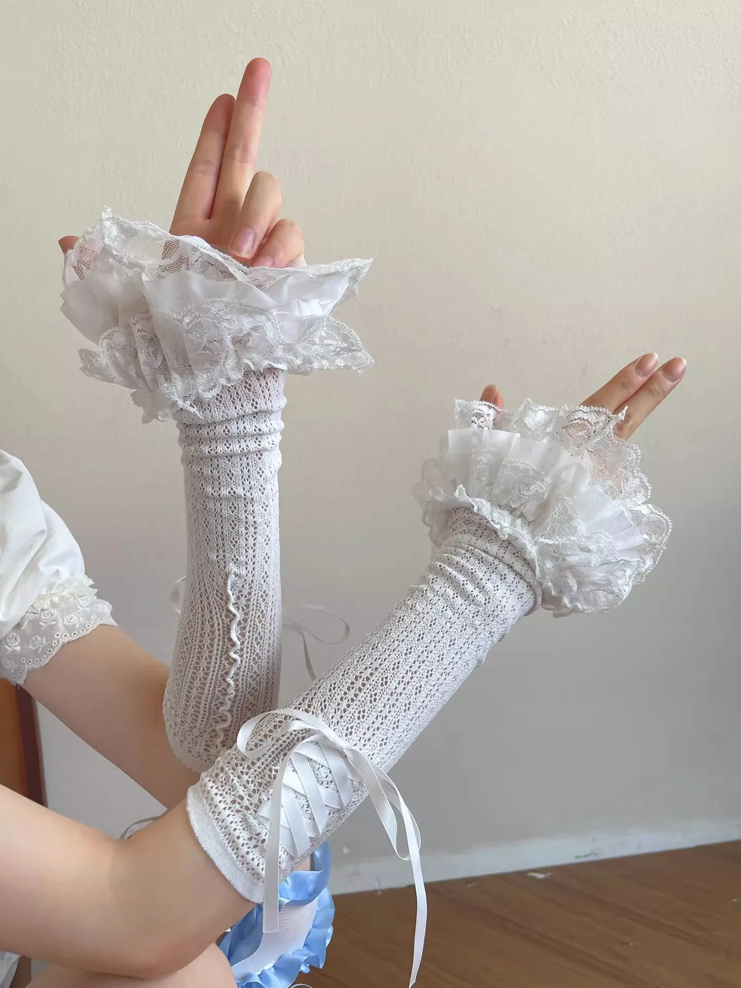 Lolita Schleifen-Spitzen-Handarbeit-Armwärmer Kawaii Fingerlose Netz-Handschuhe Ballett Süße Dienstmädchen Lange Manschette Handgestrickte Ärmel – Detail 2