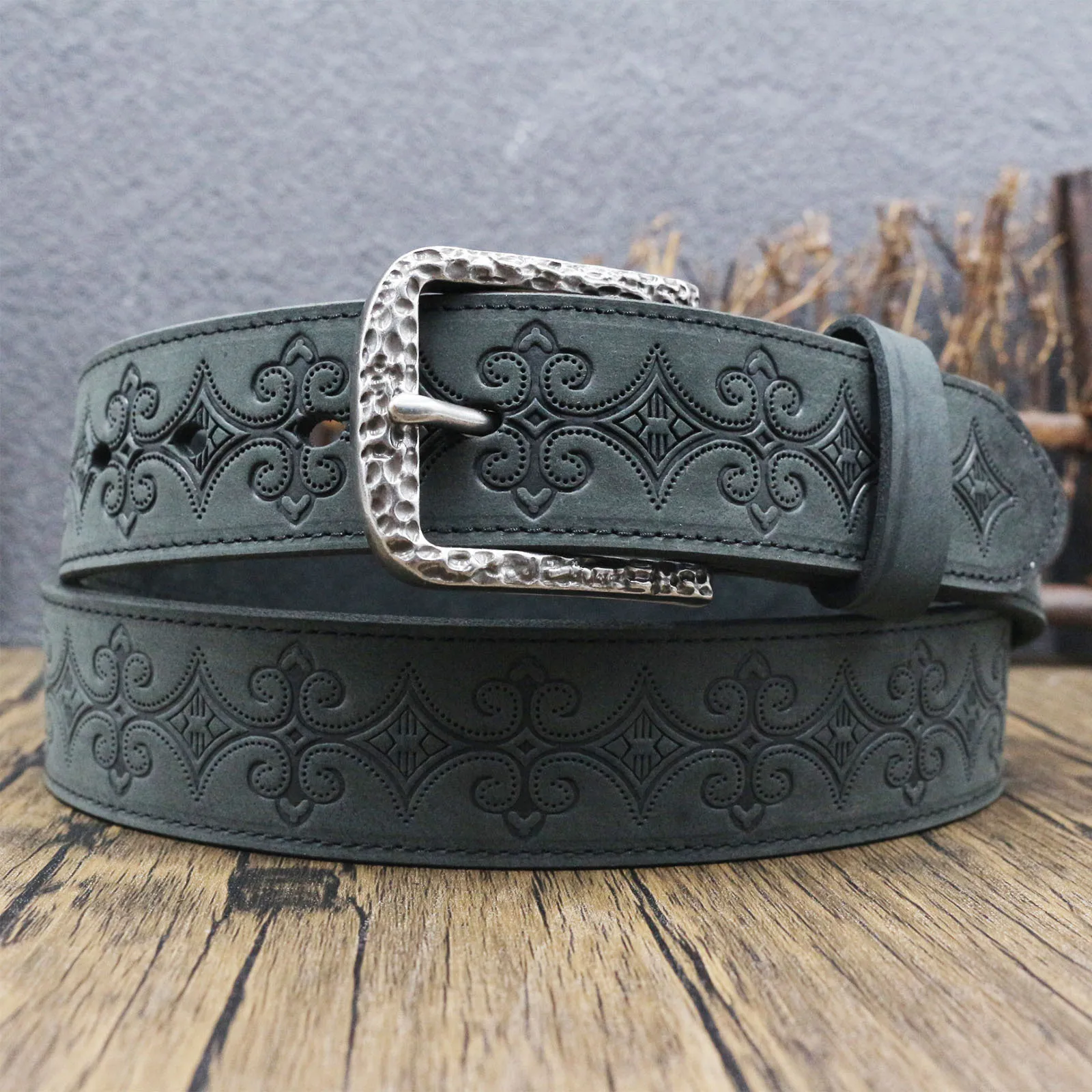 Men Western Retro Crazy Horse Leather Belt Top Grain Cowhide Deep Stamp Embossing Weathered Appearance Durable Metal Pin Buckle